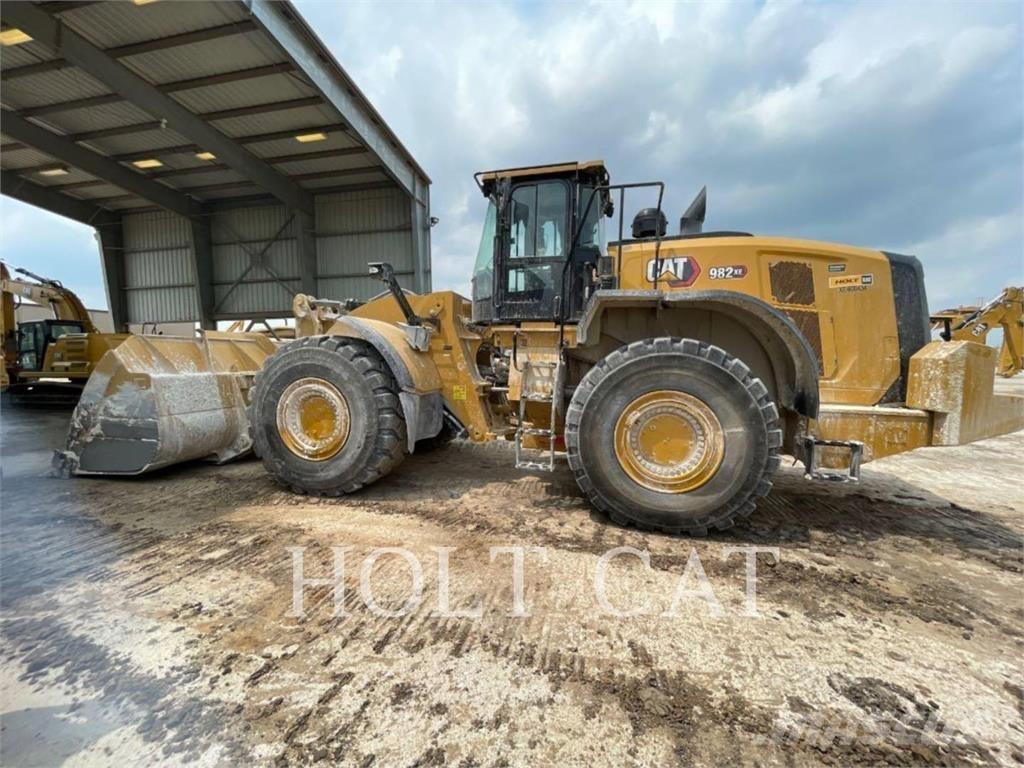 CAT 982 XE Kolové nakladače