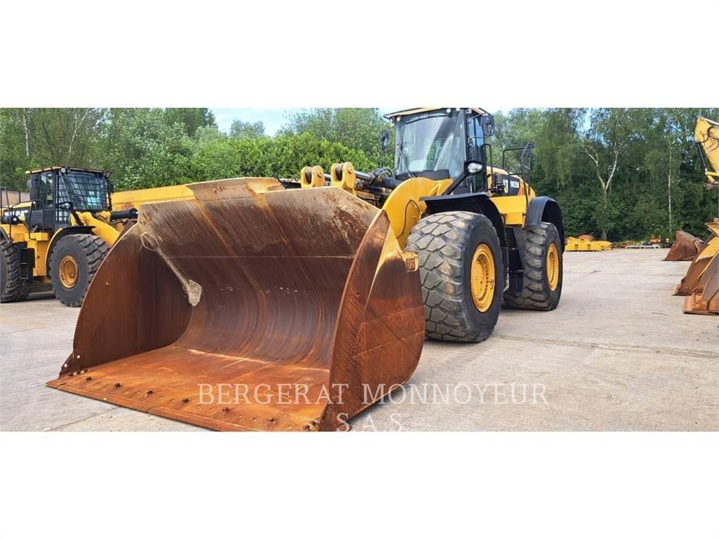 CAT 982M Kolové nakladače