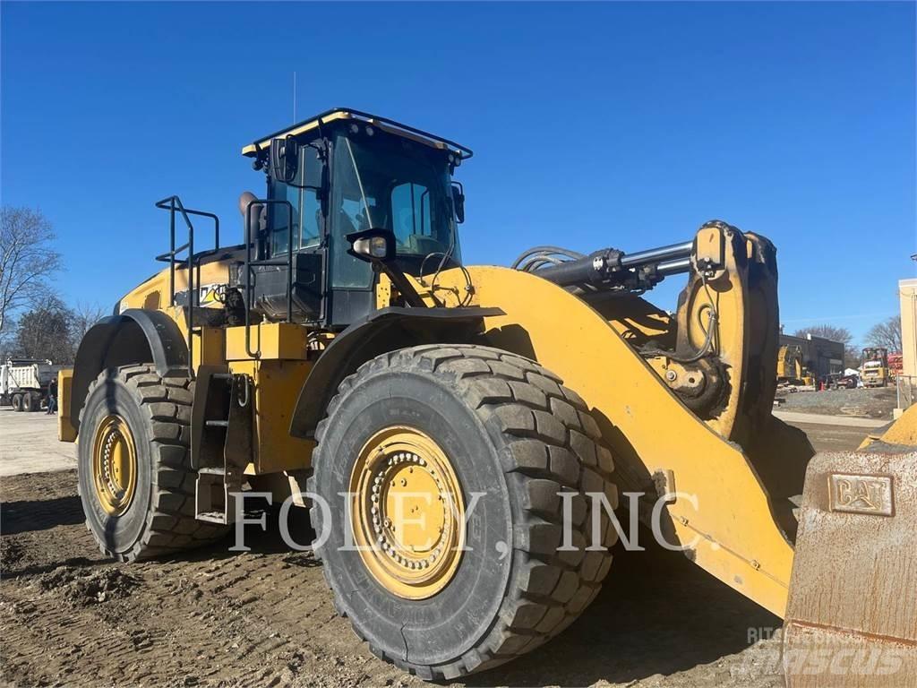 CAT 982M Kolové nakladače