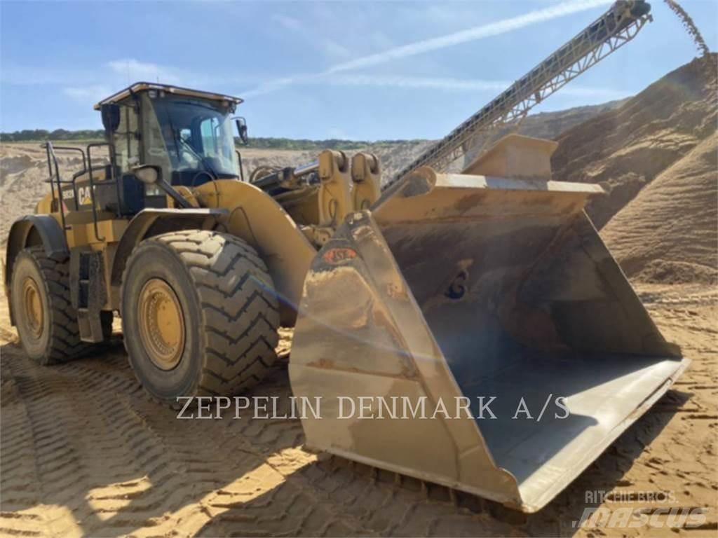CAT 982M Kolové nakladače