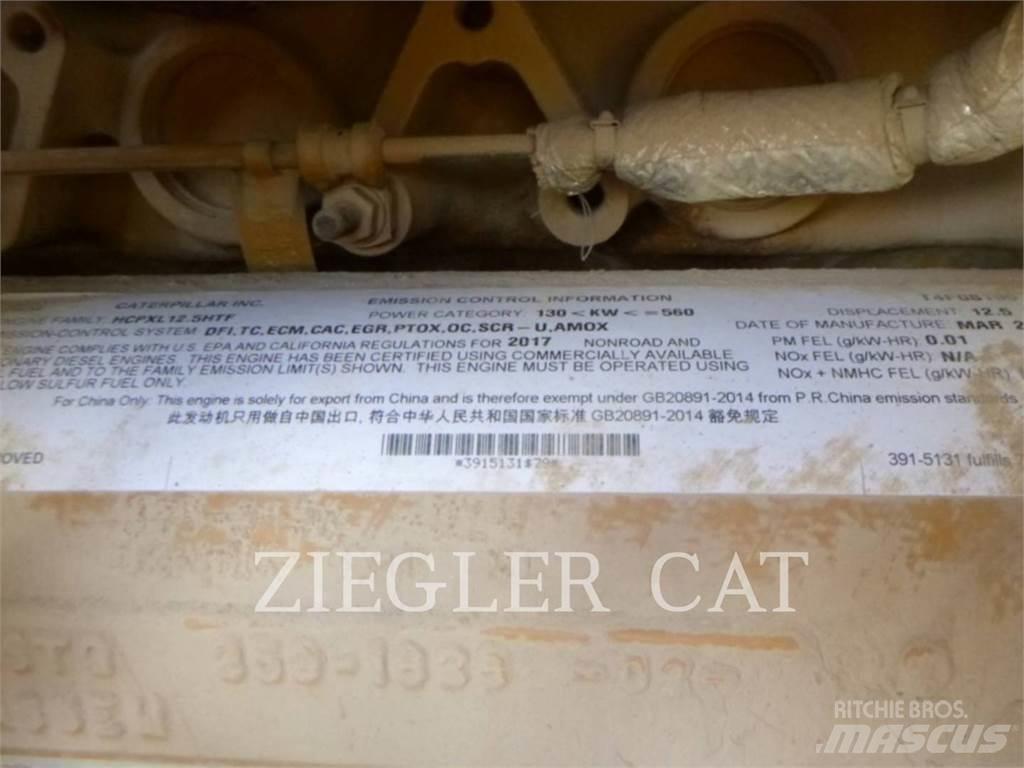 CAT 982M Kolové nakladače