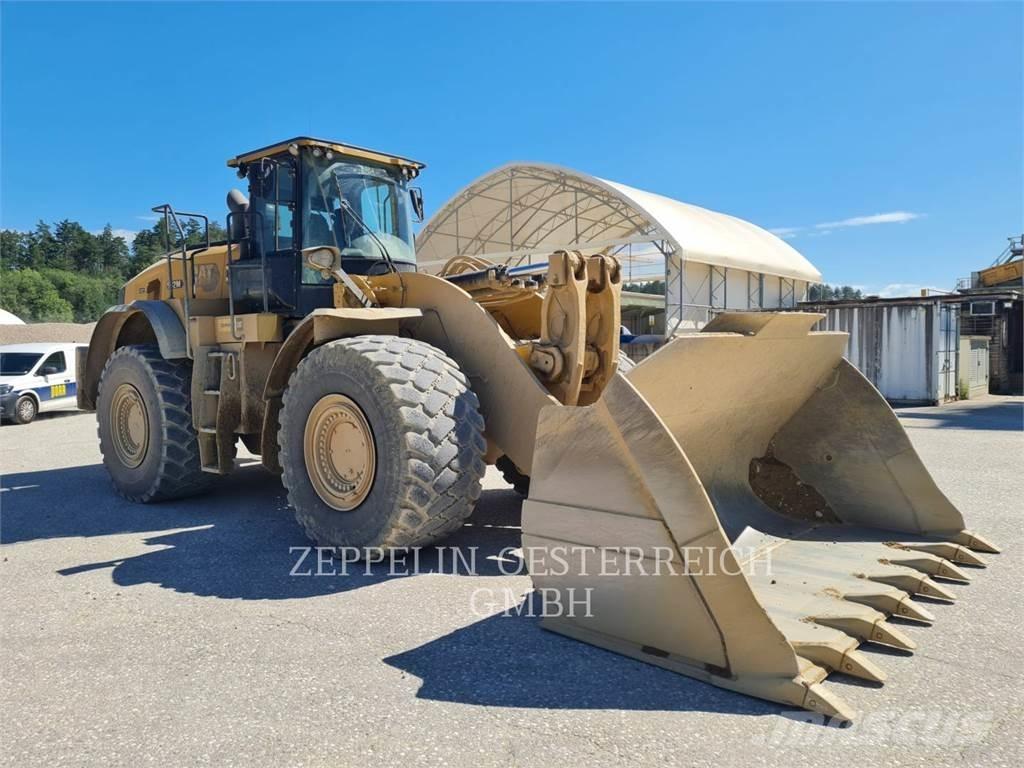 CAT 982M Kolové nakladače