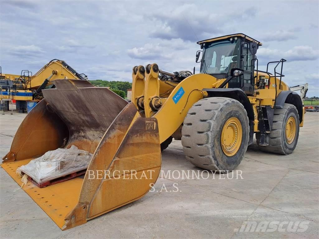 CAT 982M Kolové nakladače