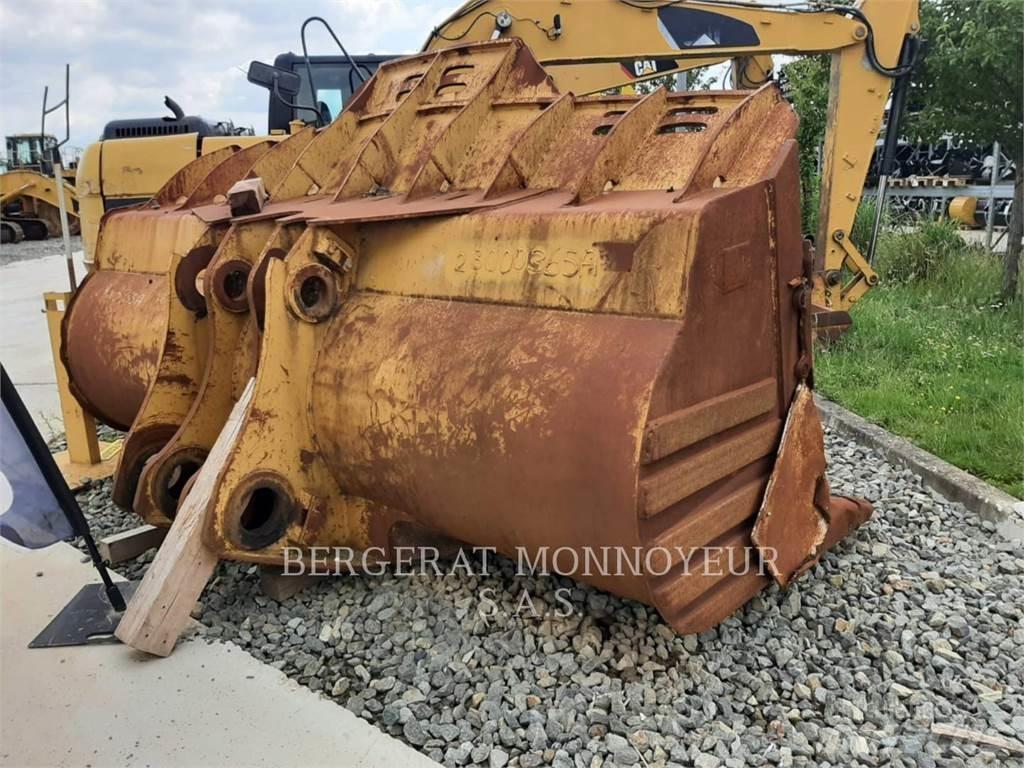 CAT 988 Lopaty