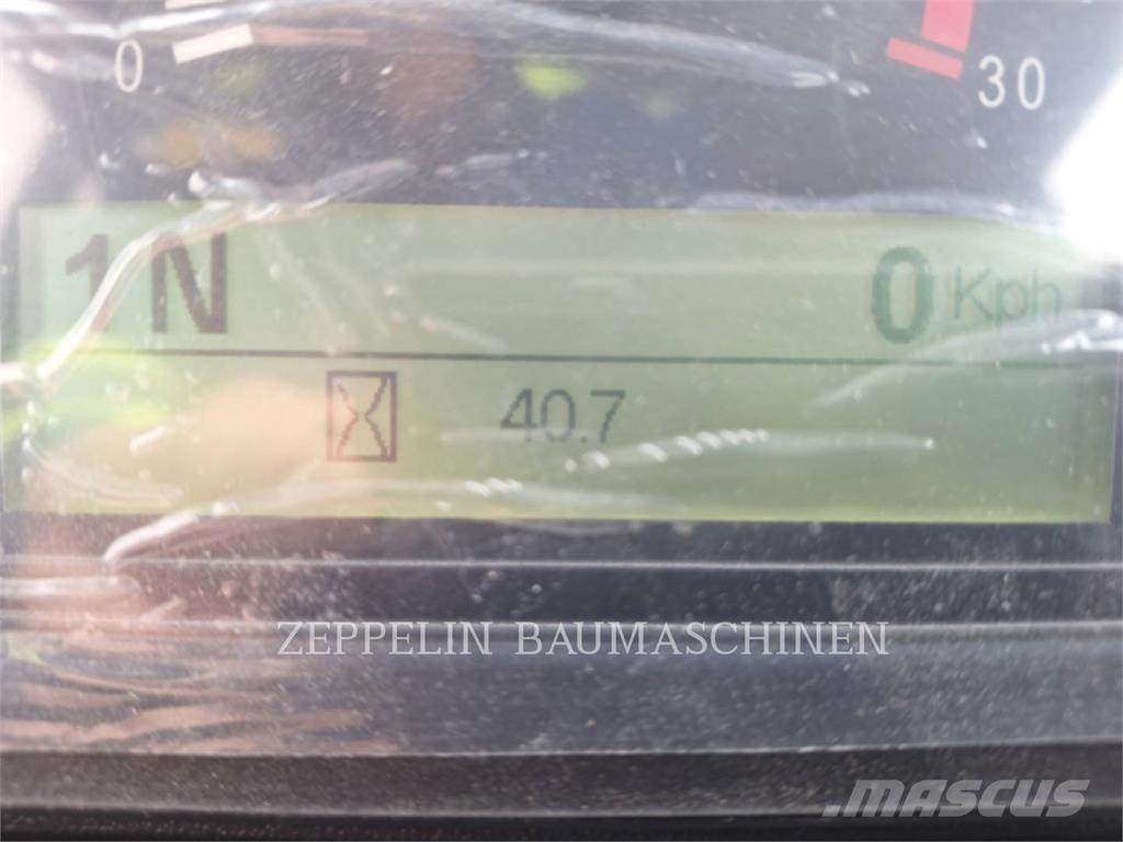 CAT 988GC Kolové nakladače