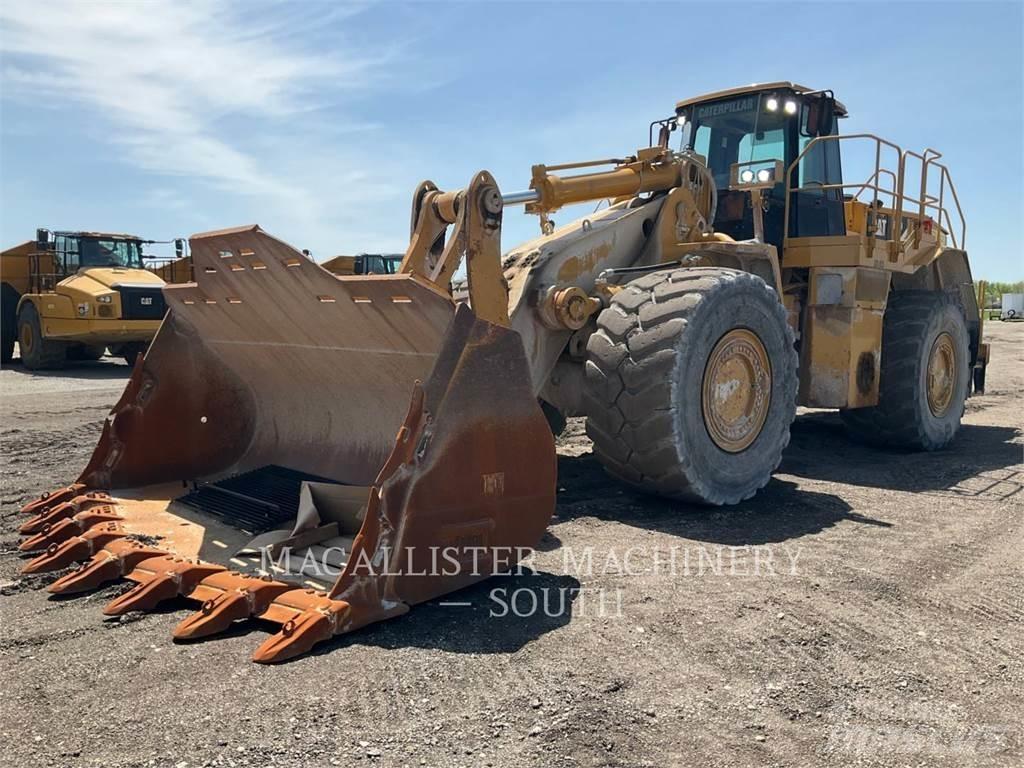 CAT 988H Kolové nakladače