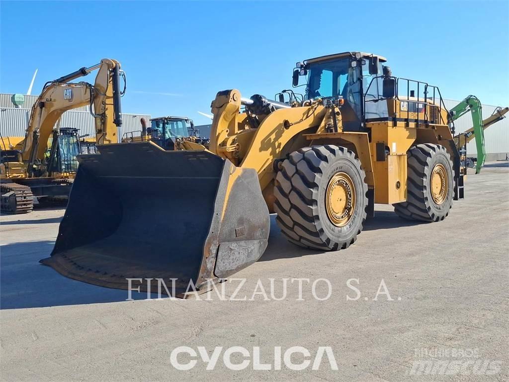 CAT 988K Kolové nakladače