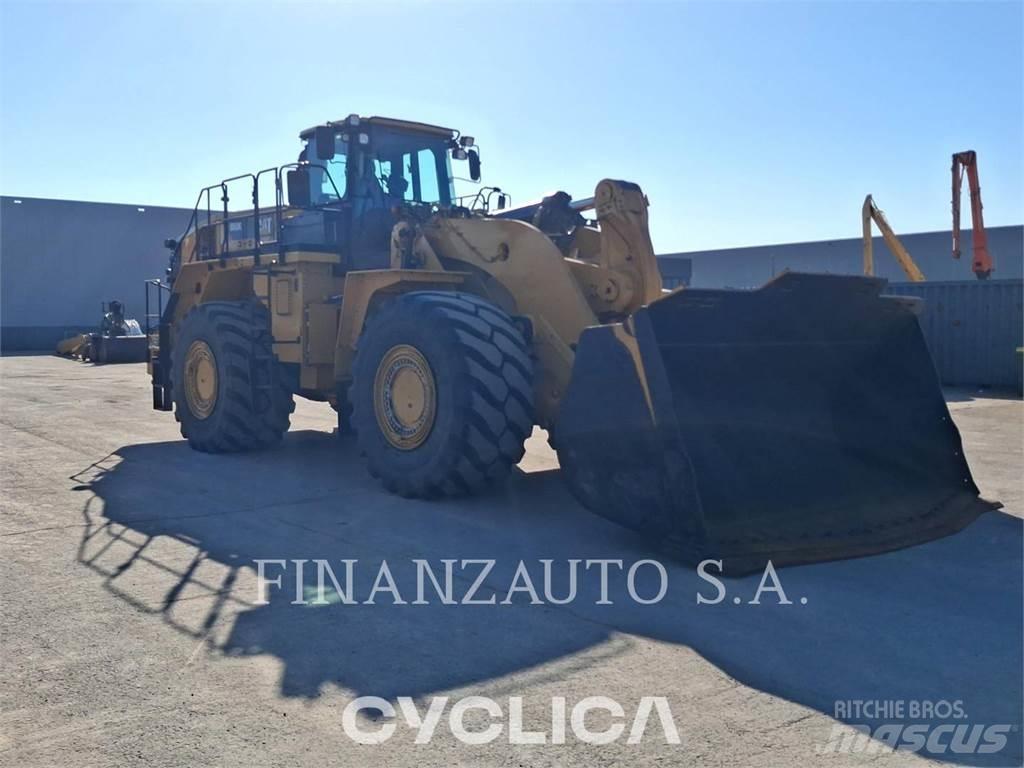 CAT 988K Kolové nakladače
