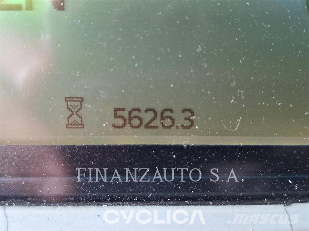 CAT 988K Kolové nakladače