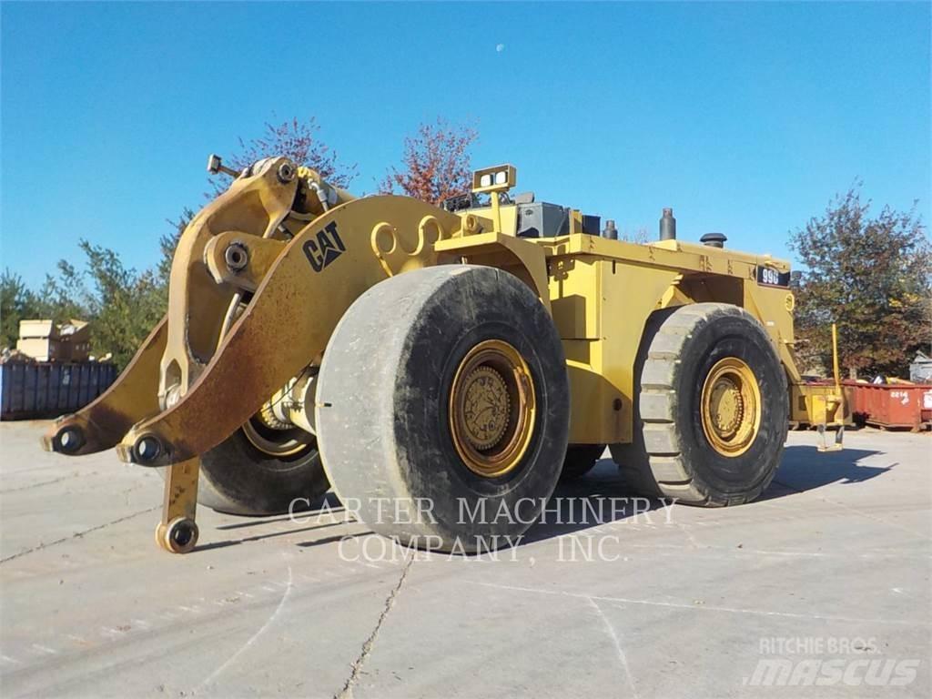 CAT 990 Kolové nakladače