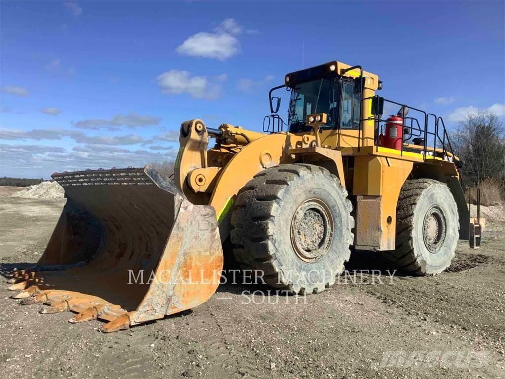 CAT 990 Kolové nakladače
