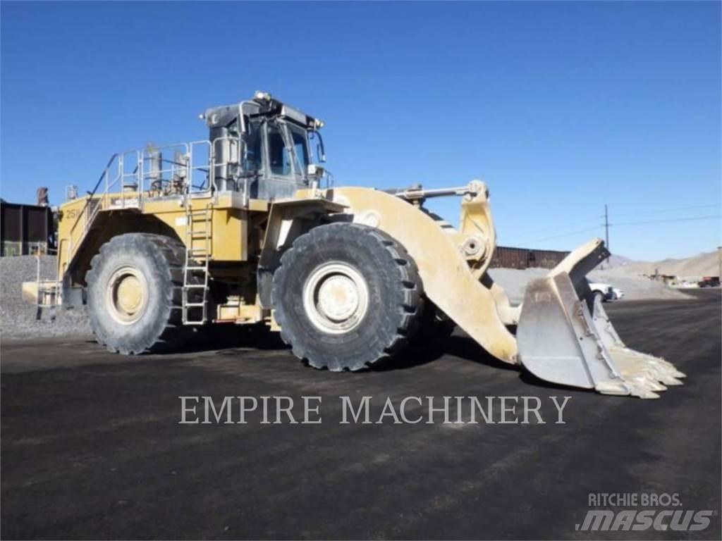 CAT 990H Kolové nakladače