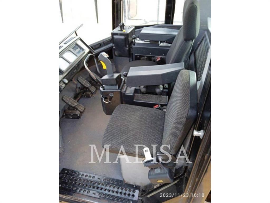 CAT 992 K Kolové nakladače