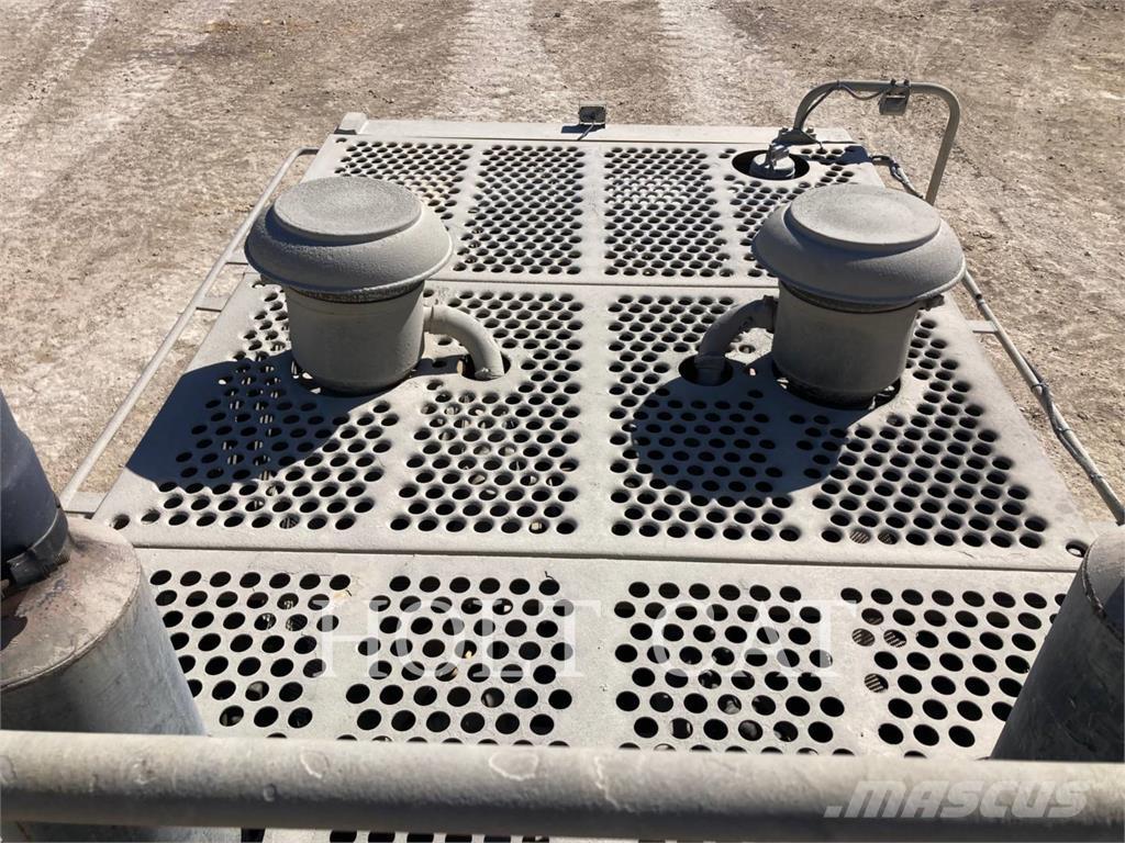 CAT 992D Kolové nakladače