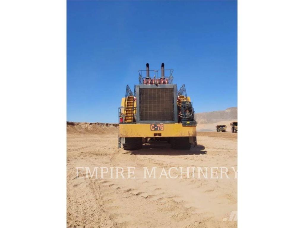 CAT 994H Kolové nakladače