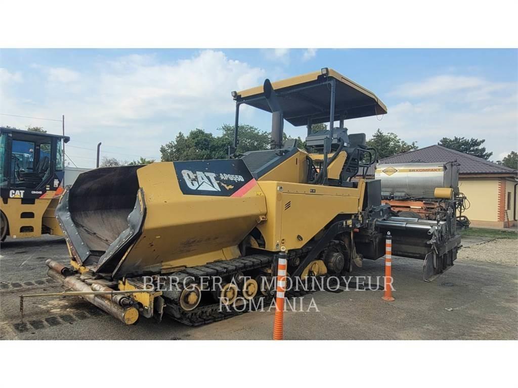 CAT AP-655D Finišery
