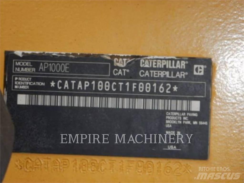CAT AP1000E Finišery