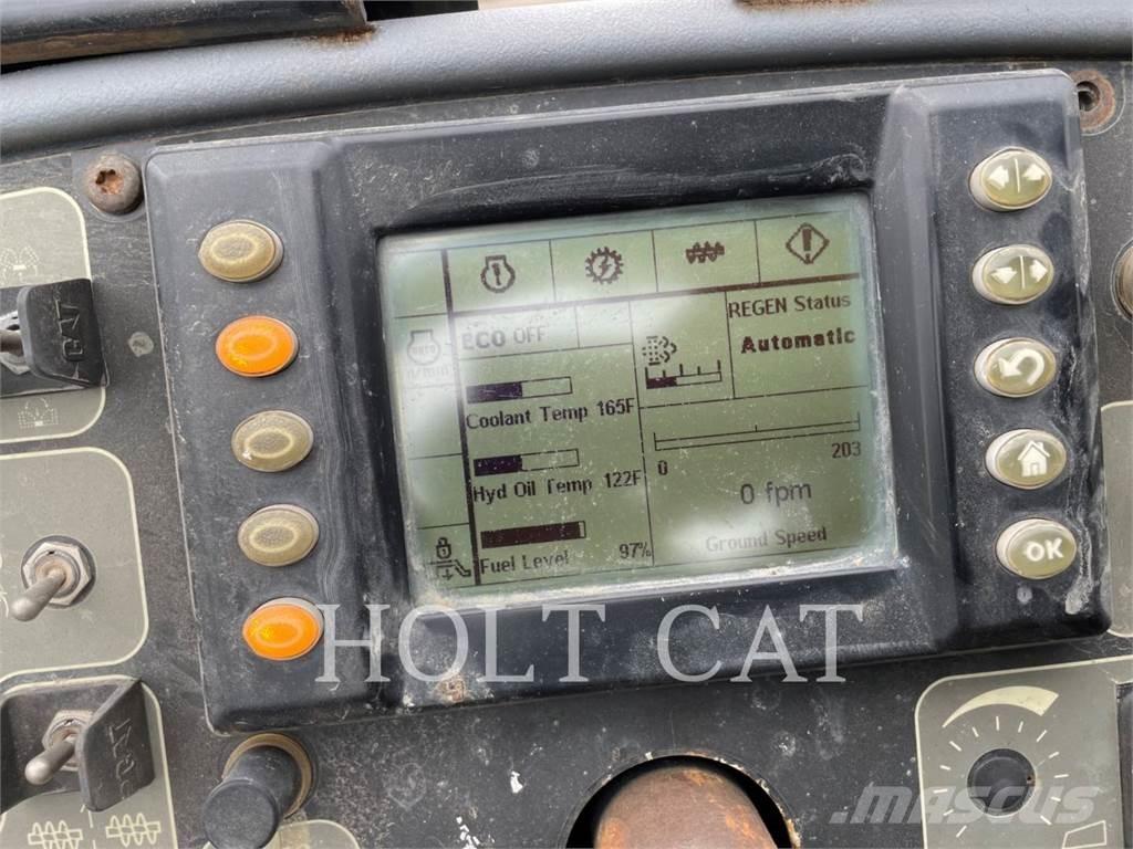 CAT AP1000E Kolové nakladače