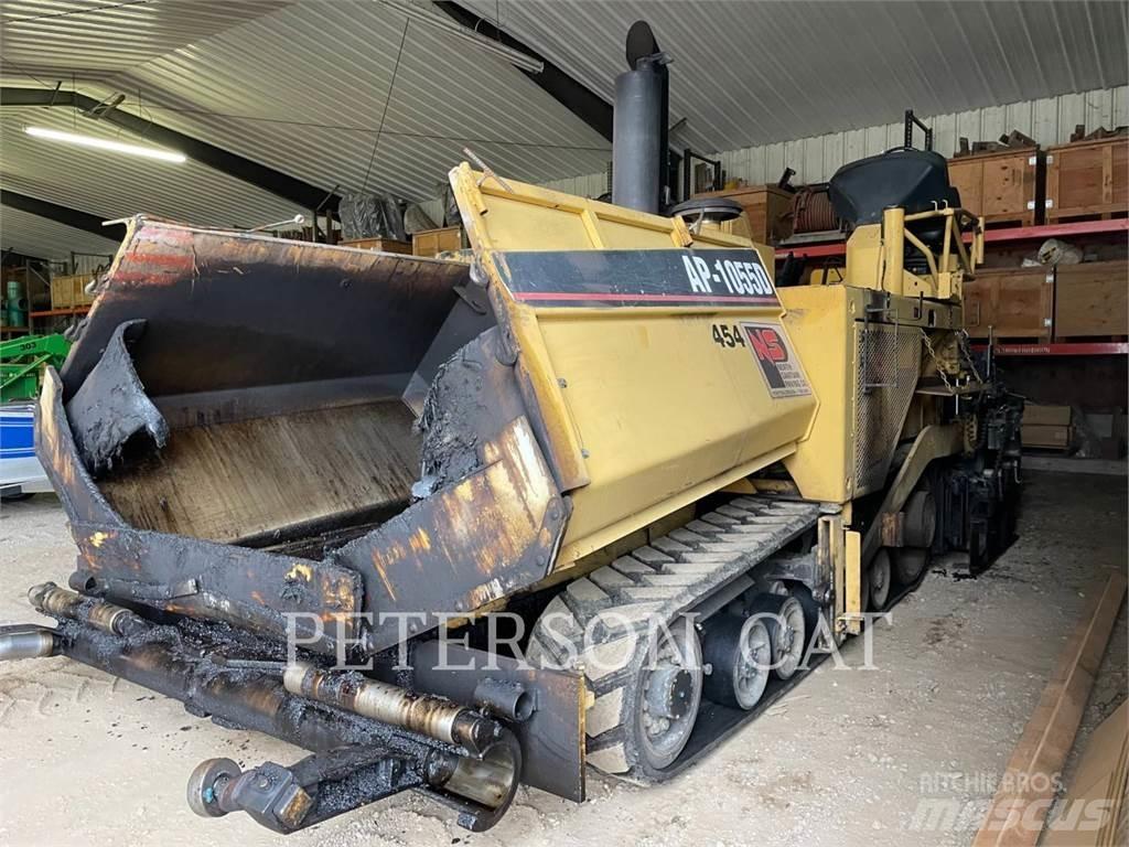 CAT AP1055D Finišery