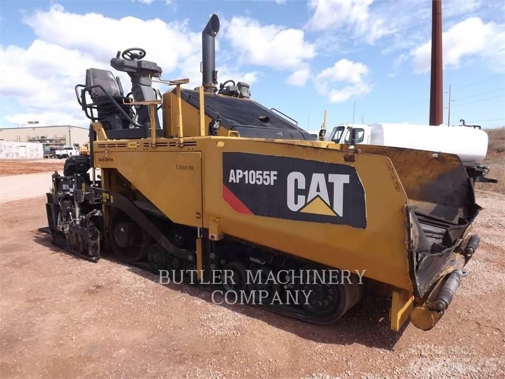 CAT AP1055F Finišery