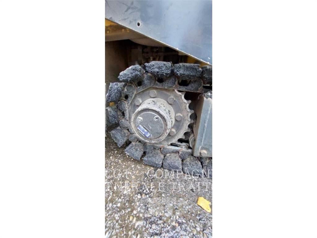 CAT AP255E Finišery