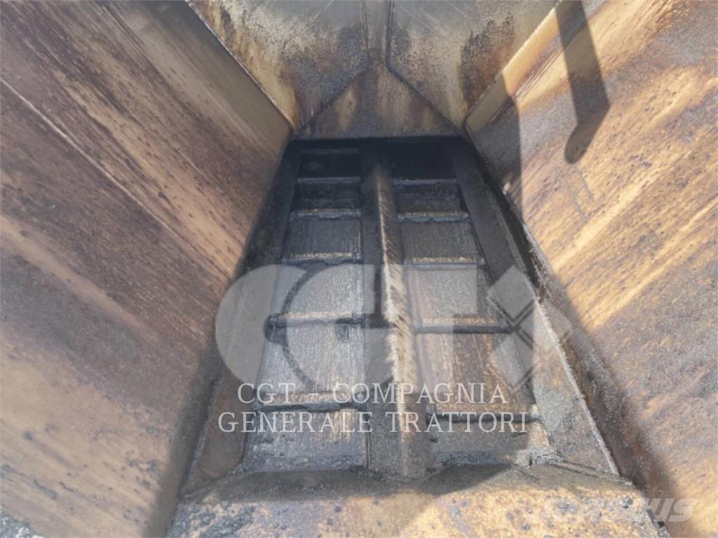 CAT AP300F Finišery