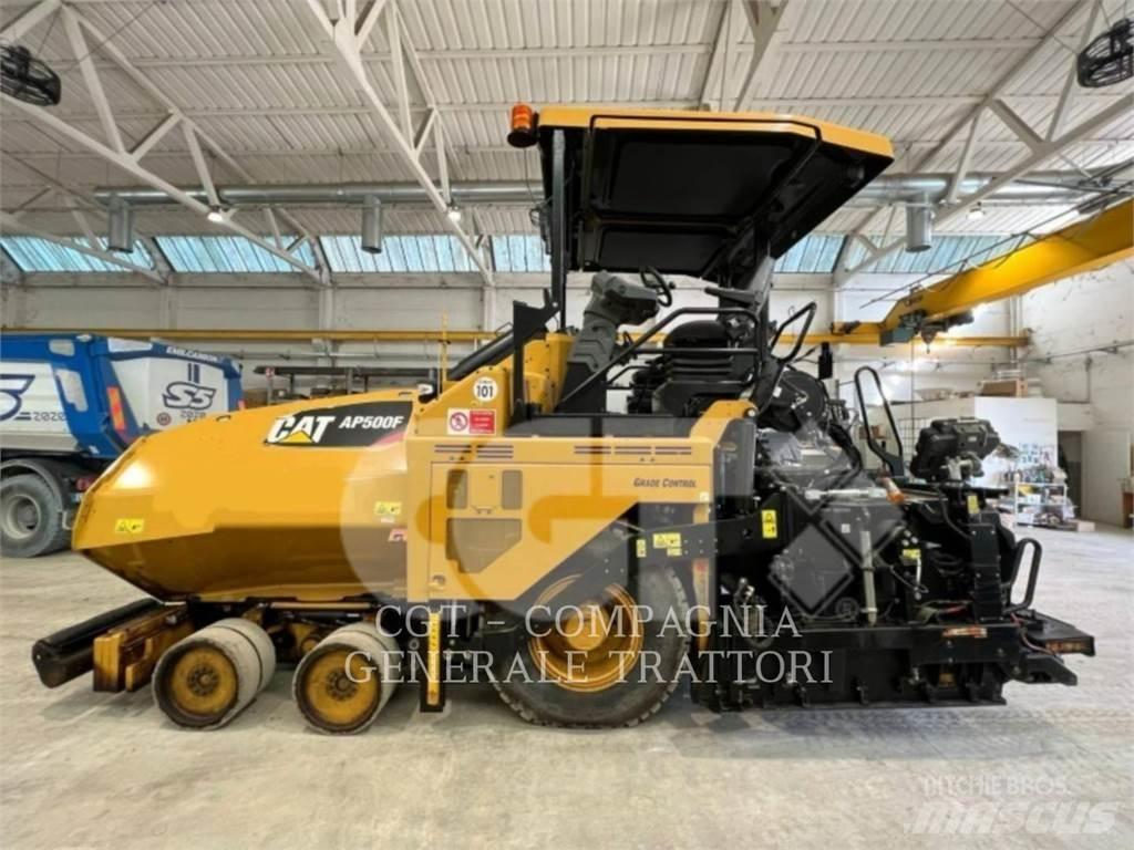 CAT AP500F Finišery