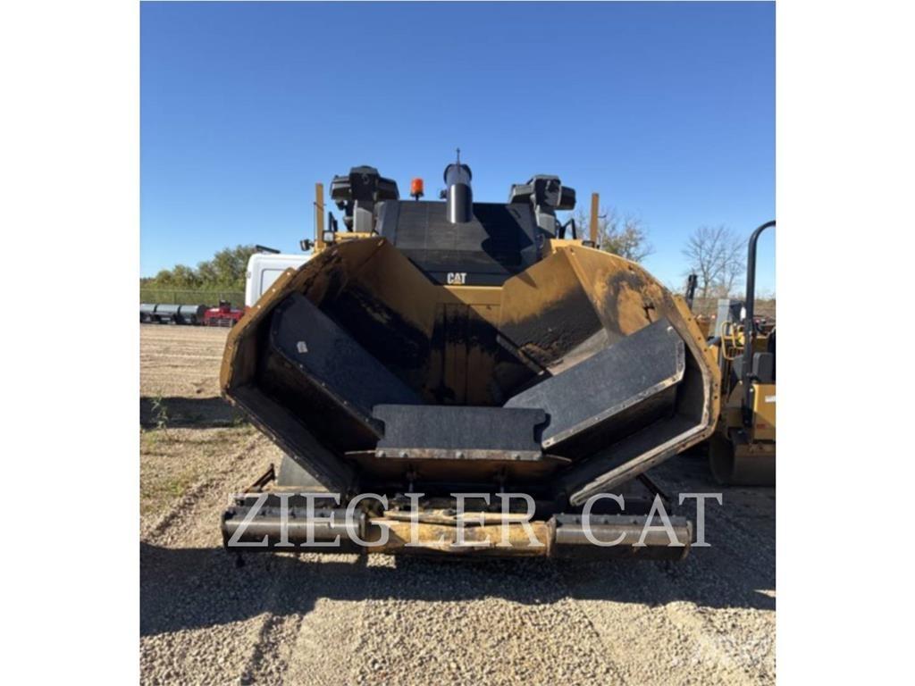 CAT AP555F Finišery