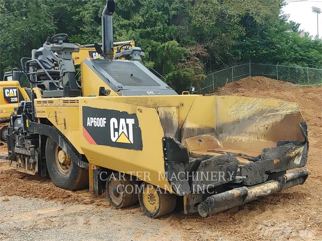 CAT AP600F Finišery