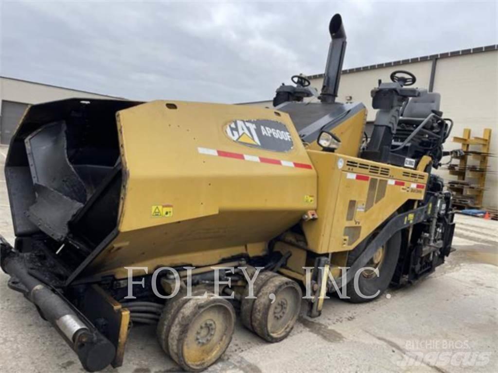 CAT AP600F Finišery