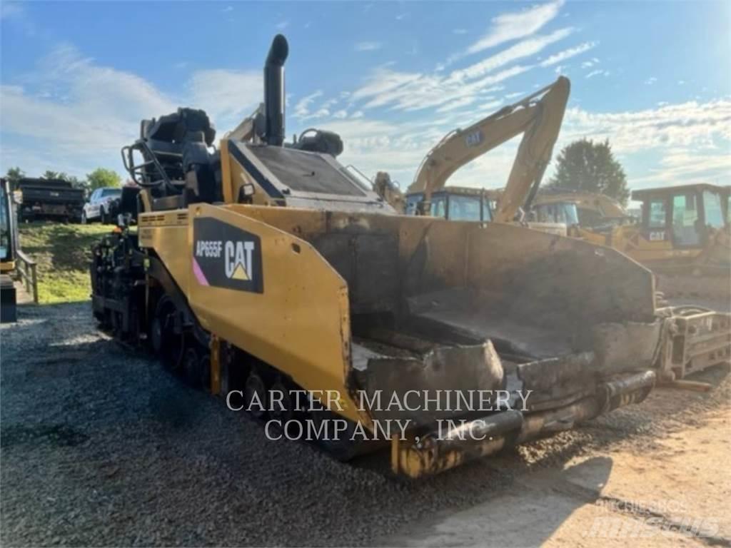 CAT AP655F Finišery