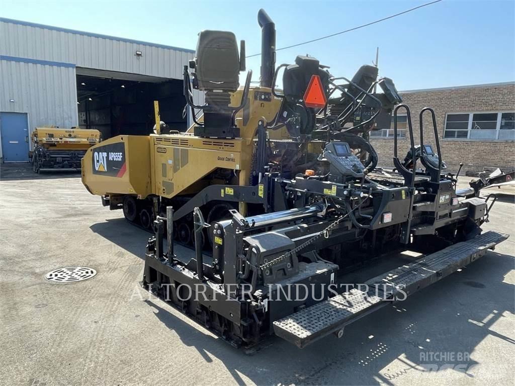CAT AP655F Finišery
