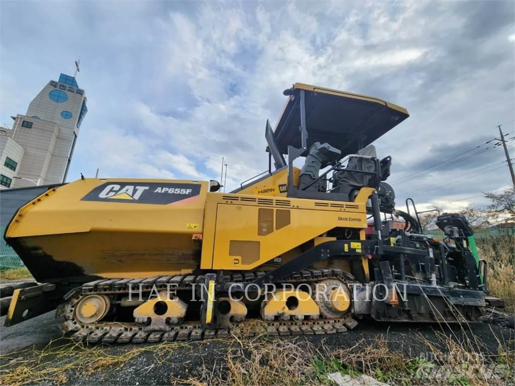 CAT AP655F Finišery