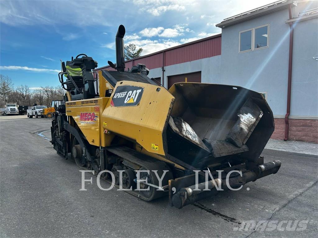 CAT AP655F Finišery