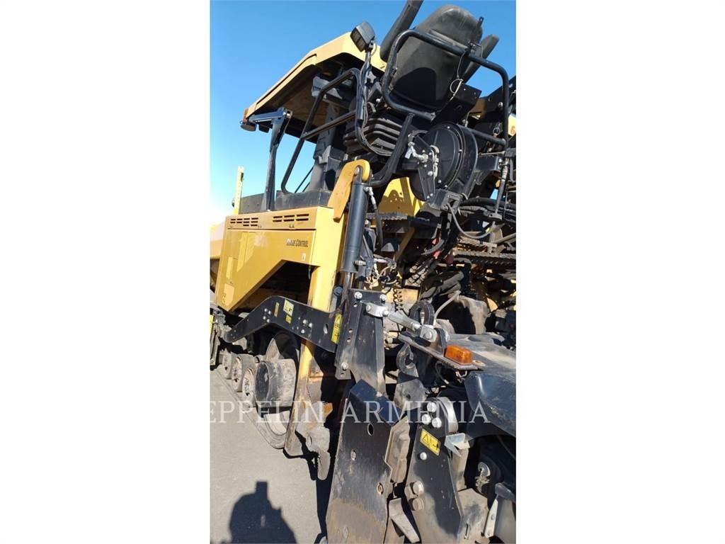 CAT AP655FLRC Finišery