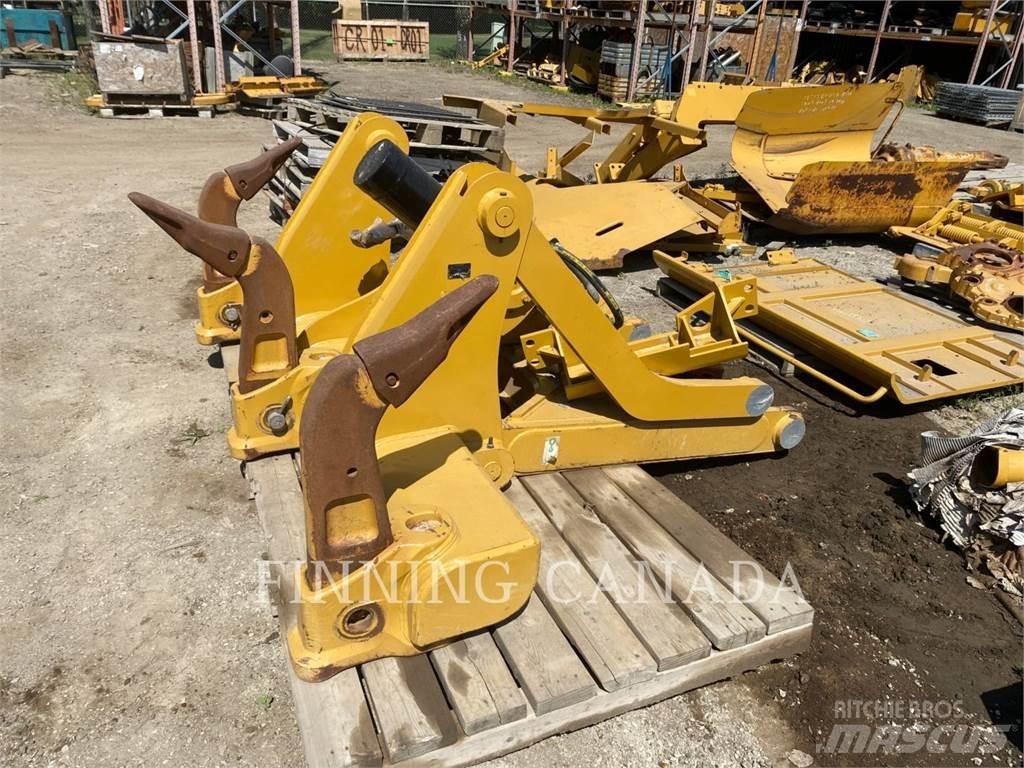 CAT ATTACHMENTS D6T Půdní rozrušovače