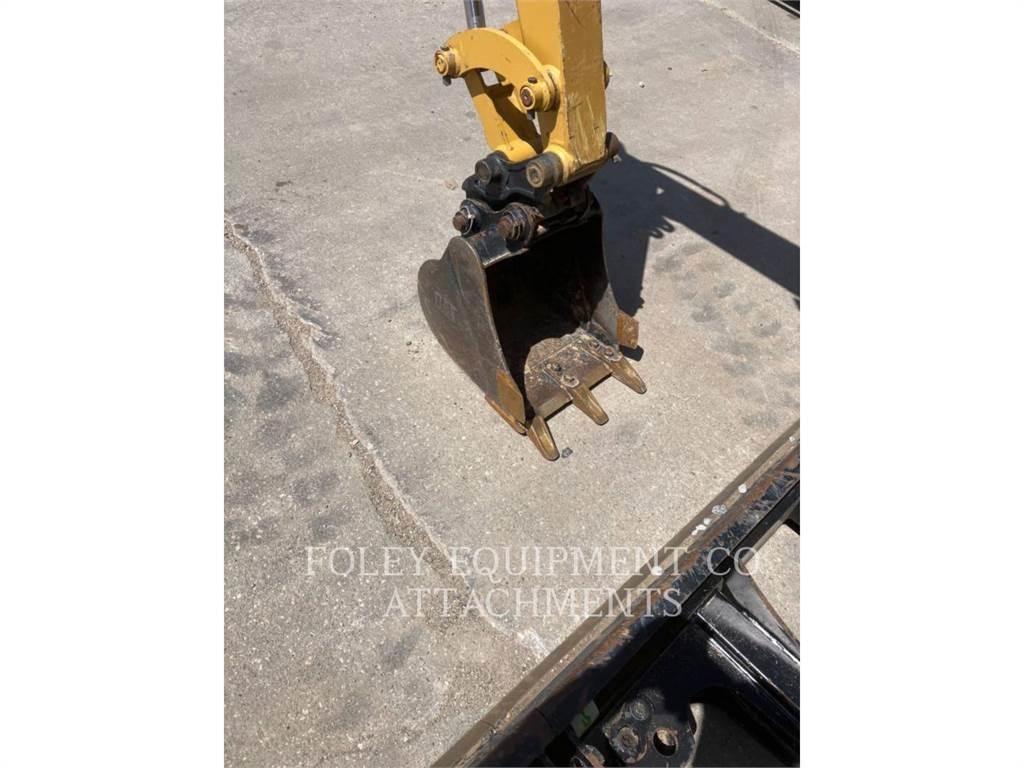 CAT BK302P18 Pásová rýpadla