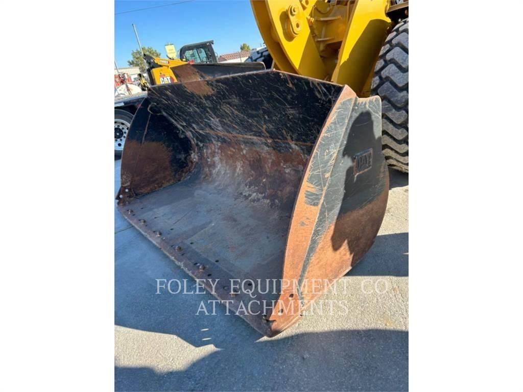 CAT BK38F35GP Kolové nakladače