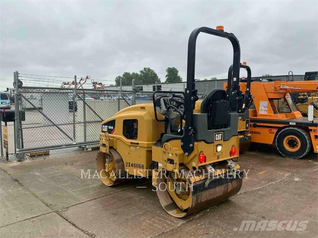 CAT CB 24 B Tandemové válce