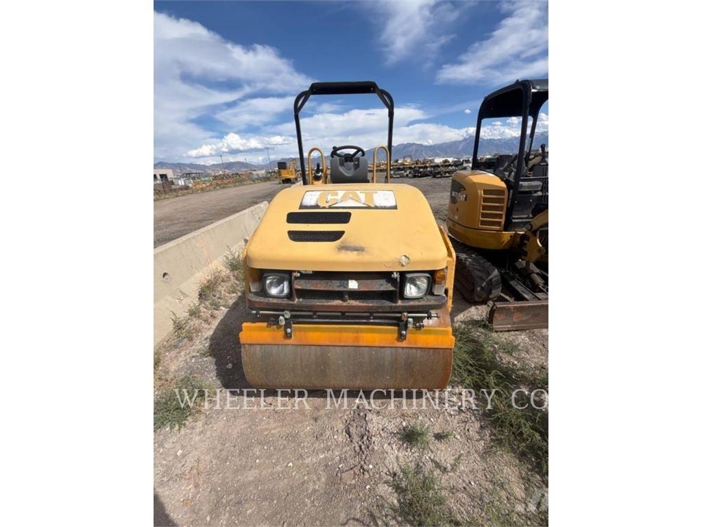 CAT CB-334E Kombinované válce