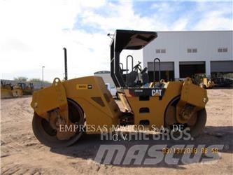 CAT CB-534D Tandemové válce