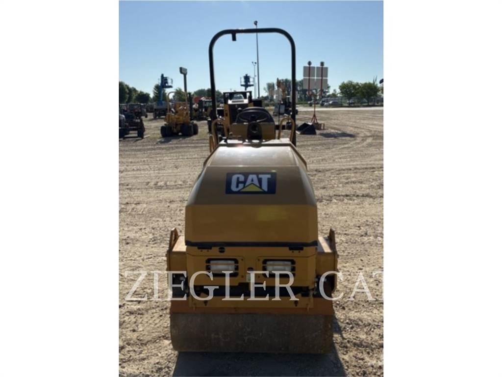 CAT CB1.8 Půdní kompaktory
