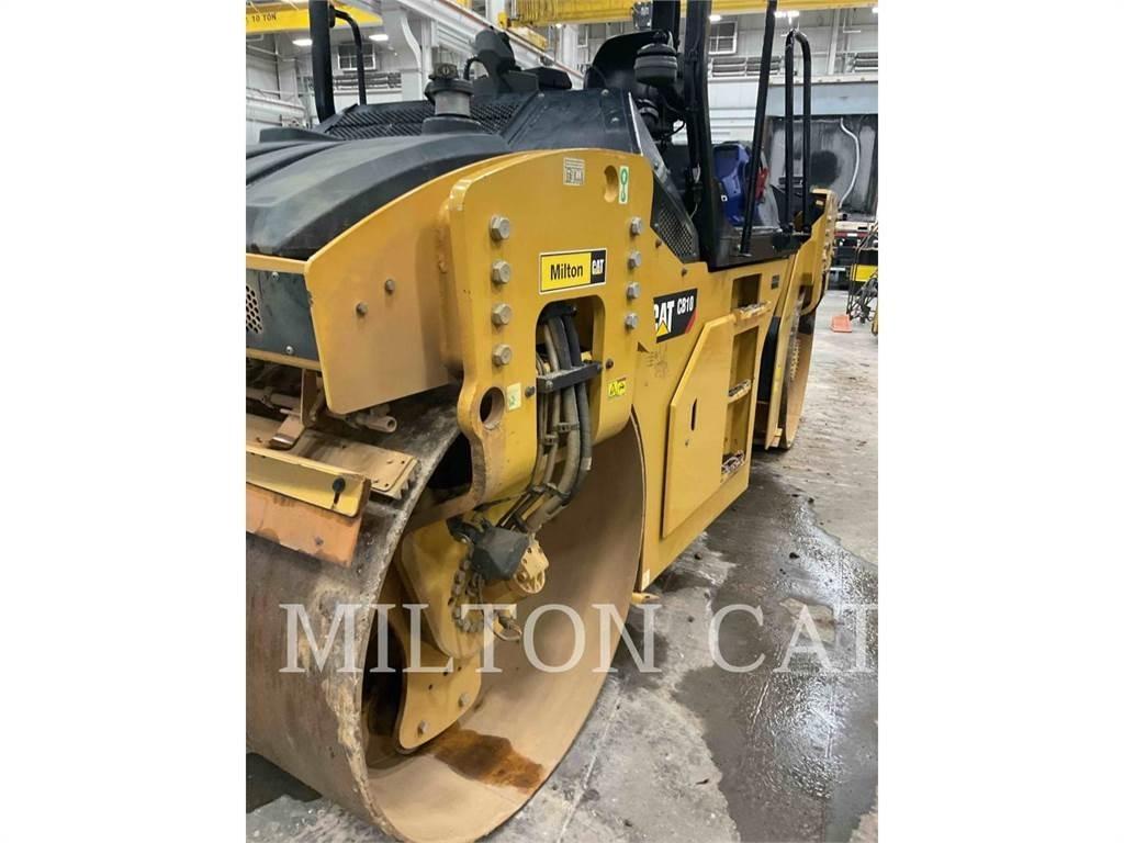 CAT CB10 Půdní kompaktory
