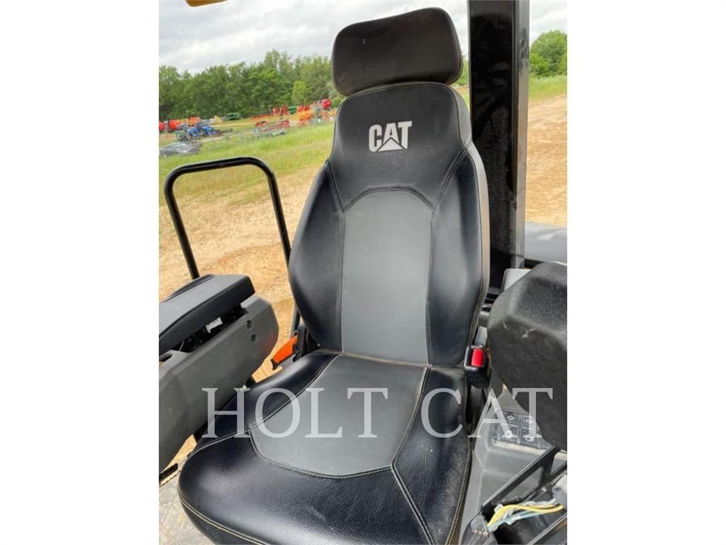 CAT CB10 Tahačové válce