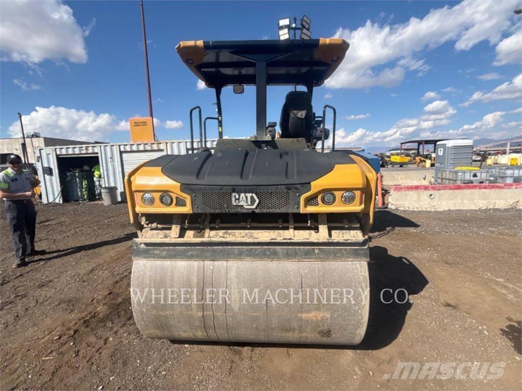 CAT CB10 Tandemové válce