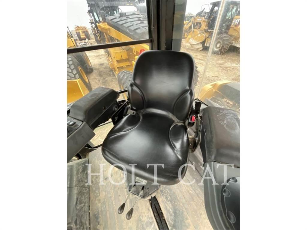 CAT CB10 Tahačové válce