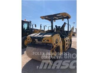 CAT CB10-02 Půdní kompaktory