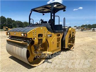 CAT CB13 Tandemové válce