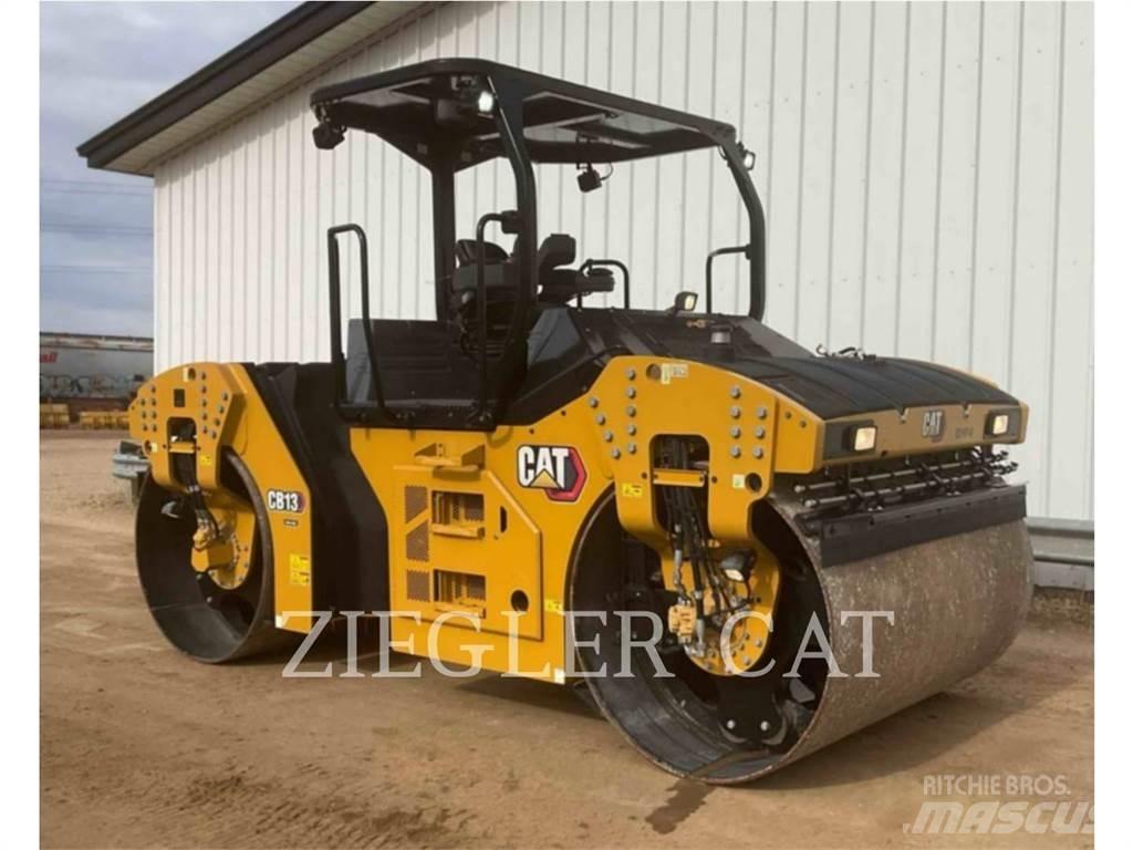 CAT CB13 Půdní kompaktory