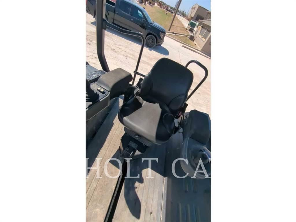 CAT CB13 Tahačové válce